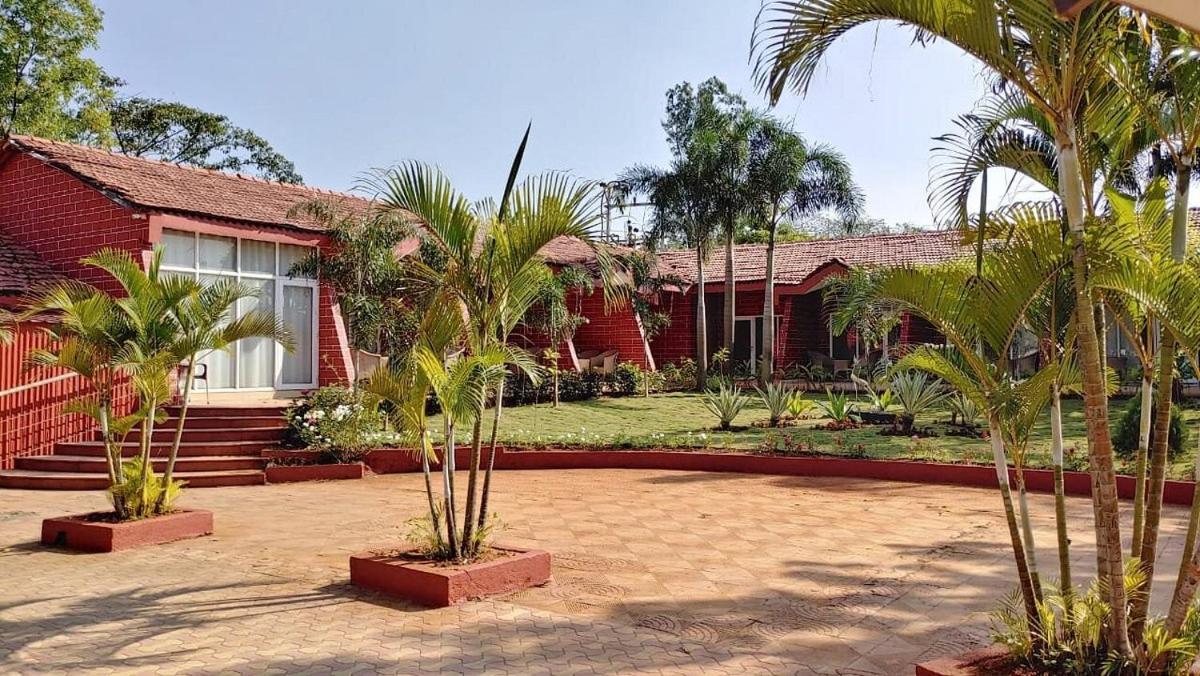 Whispering Woods Resort Lonavala Exterior foto
